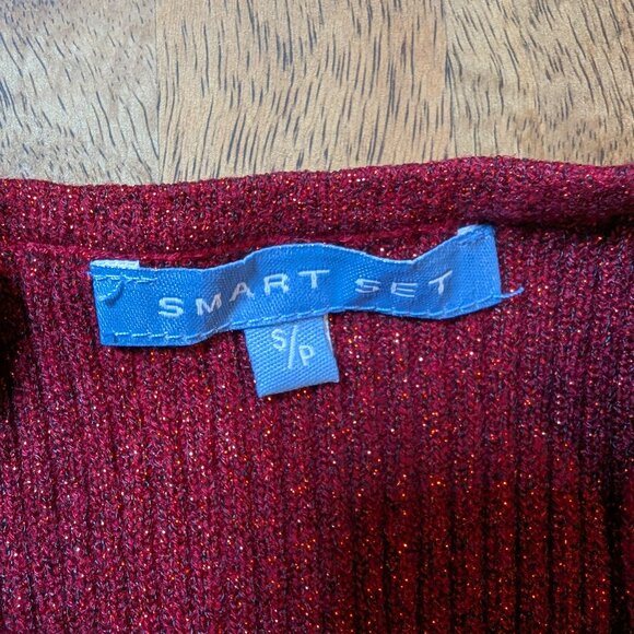 Red metallic top - Picture 5 of 6